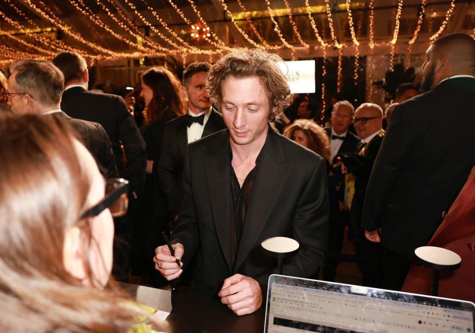 jeremy allen white at 2024 billboard golden globes after party