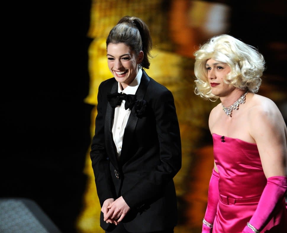 Anne Hathaway and James Franco