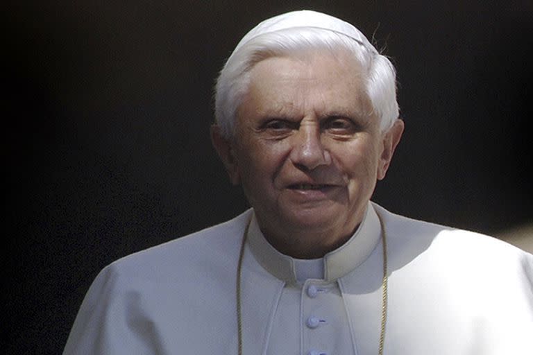 Benedicto XVI tenía 95 años