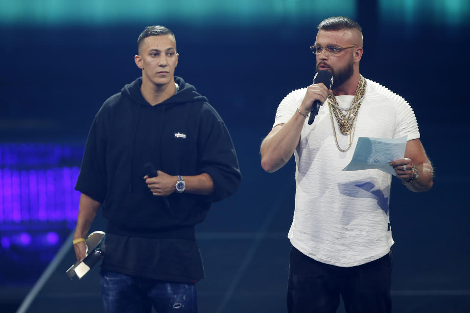 Kollegah und Farid Bang stehen in der Kritik. (Bild: AP Photo/Axel Schmidt/Pool Photo)