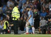 Britain Soccer Football - Manchester City v Borussia Monchengladbach - UEFA Champions League Group Stage - Group C - Etihad Stadium, Manchester, England - 14/9/16 Manchester City's Sergio Aguero with an ice pack on his leg Action Images via Reuters / Carl Recine Livepic