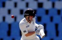 Cricket - New Zealand v South Africa - second cricket test match - Centurion Park, Centurion, South Africa - 29/8/2016. New Zealand's BJ Watling misses a Dale Steyn delivery. REUTERS/Siphiwe Sibeko