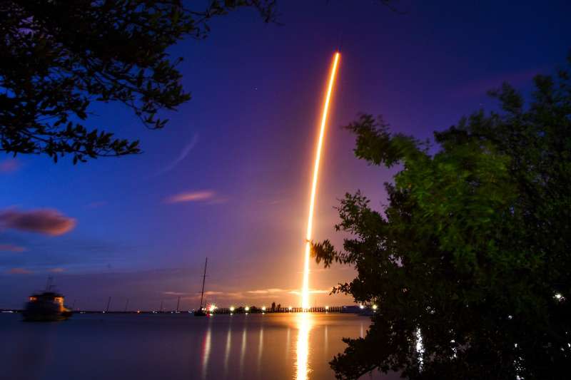 9月15日，美國太空探索（SpaceX）全平民太空旅遊項目「Inspiration4」成功展開。（AP）