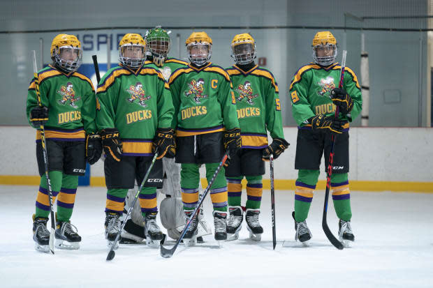 The Mighty Ducks are in their new uniforms in "The Mighty Ducks: Game Changers"<p>Disney+</p>