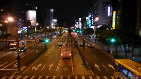 Sony Xperia Z 夜景場景，ISO 400，1/32秒，光圈f/2.4