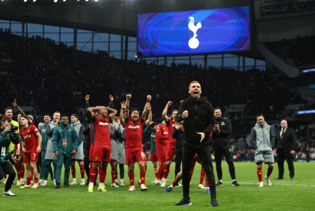 Wolves celebrate a big away win