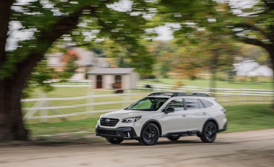 <p>2020 Subaru Outback Onyx Edition XT</p>