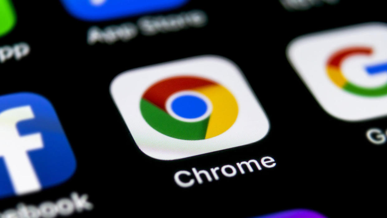  Google Chrome app logo on a smartphone screen. 