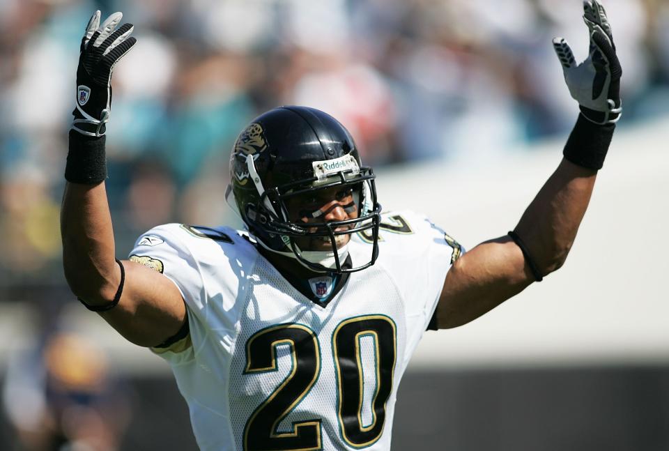 Former Jaguars safety Donovin Darius reacts during a game in 2005.