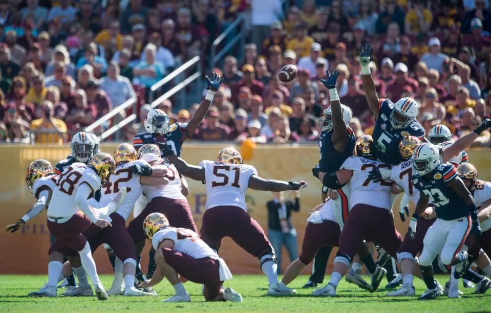 Minnesota  kicker Michael Lantz (38) kicks a field goal during the Outback Bowl at Raymond James Stadium in Tampa, Fla., on Wednesday, Jan. 1, 2020. Minnesota leads Auburn 24-17 at halftime. 