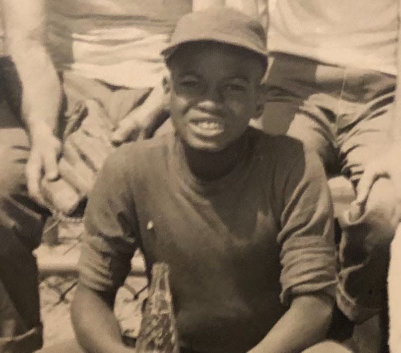 Dave Sims, the Seattle Mariners play-by-play announcer, as a young child. He grew up in Philadelphia.