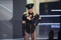 Madonna habla en la ceremonia de los Premios MTV a los Videos Musicales en el Barclays Center de Nueva York, el domingo 12 de septiembre de 2021. (Foto por Charles Sykes/Invision/AP)