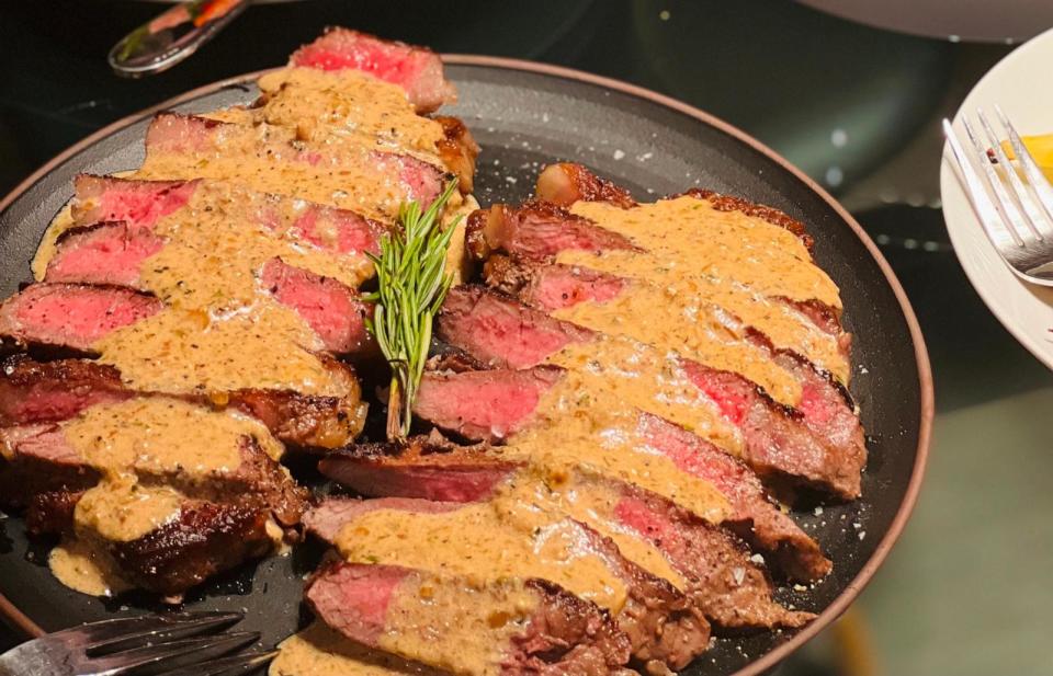 PHOTO: Steak au poivre is a perfect Valentine's Day dinner for two at home. (Karen Rosenbloom)