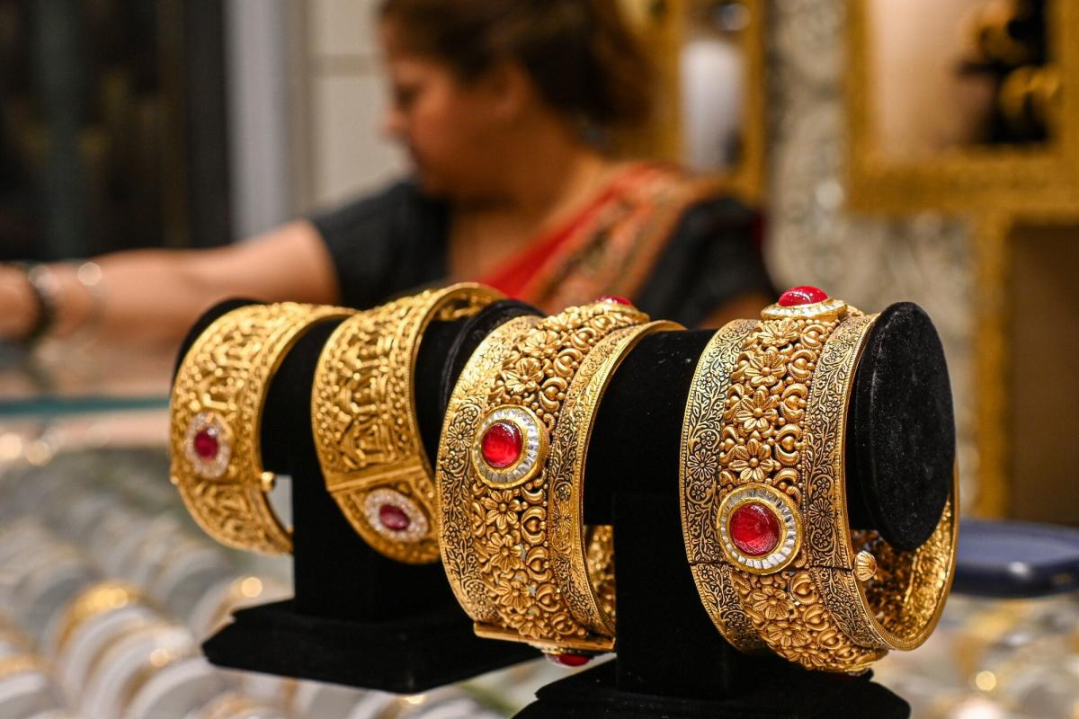 Diwali, Dhanteras, and Digi Gold: What is the significance of gold during  festivities? - Times of India