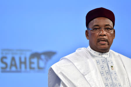 Niger's President Mahamadou Issoufou holds a joint news conference after an international High-Level Conference on Sahel in Brussels, Belgium February 23, 2018. REUTERS/Eric Vidal