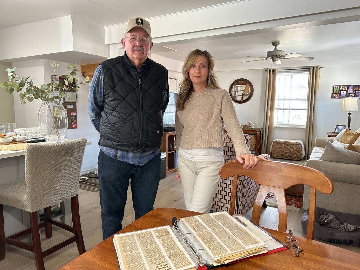 Keith Tracy, a U.S. army veteran living in Windsor, Ont., and CJ Scott, a genealogist, are working on a registry for Canadian Vietnam veterans. (Meg Roberts/CBC - image credit)