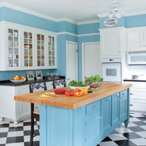 Charm & Smart Savings Kitchen