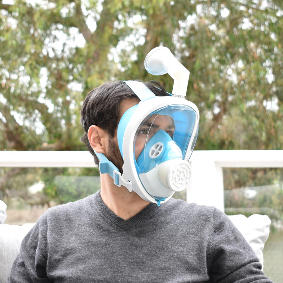 Narwall Mask founder Alex Rattray models his full-face creation, which he says offers a 99.5 percent filtration efficiency rating. (Photo: Narwall)