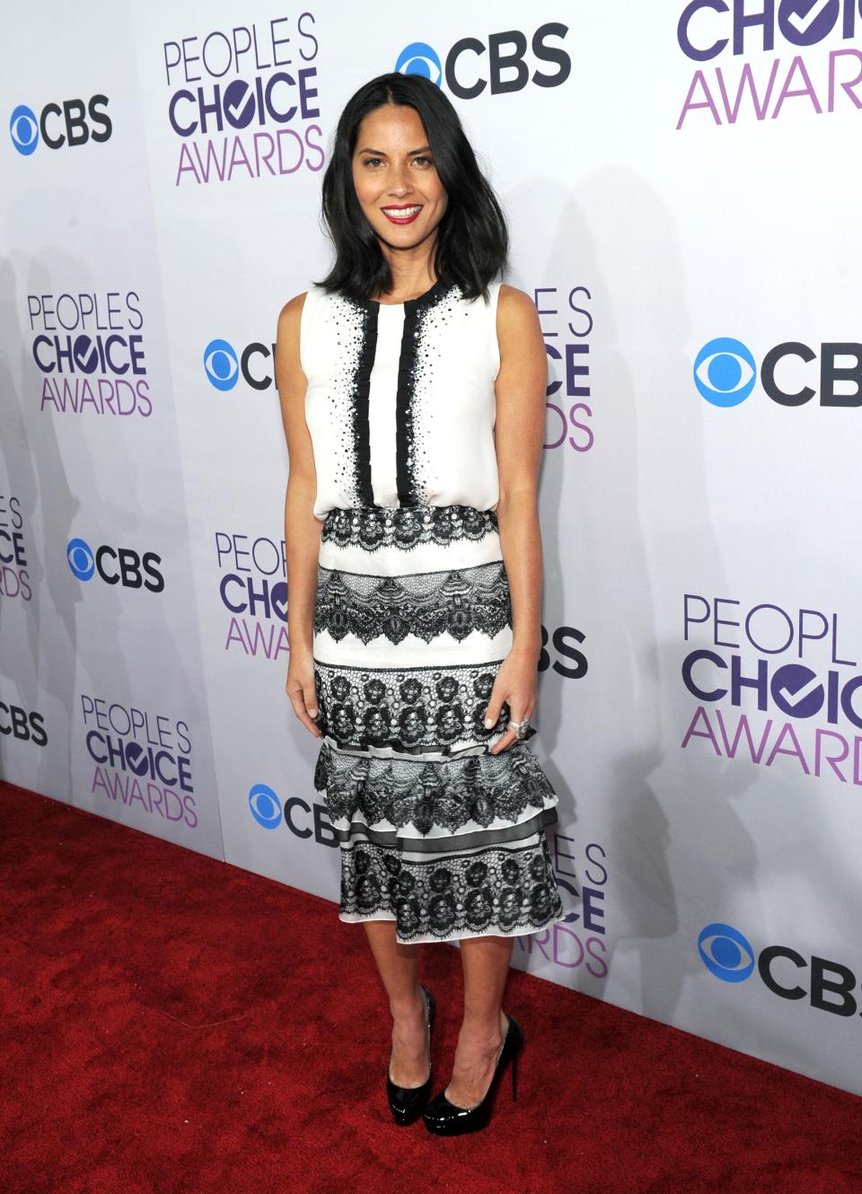 LOS ANGELES, CA - JANUARY 09: Actress Olivia Munn attends the 34th Annual People's Choice Awards at Nokia Theatre L.A. Live on January 9, 2013 in Los Angeles, California. (Photo by Michael Buckner/Getty Images for PCA)
