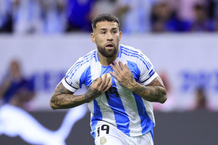 Nicolás Otamendi convirtió un penal clave para la Argentina en la reciente Copa América: ahora se da el gusto en los Juegos