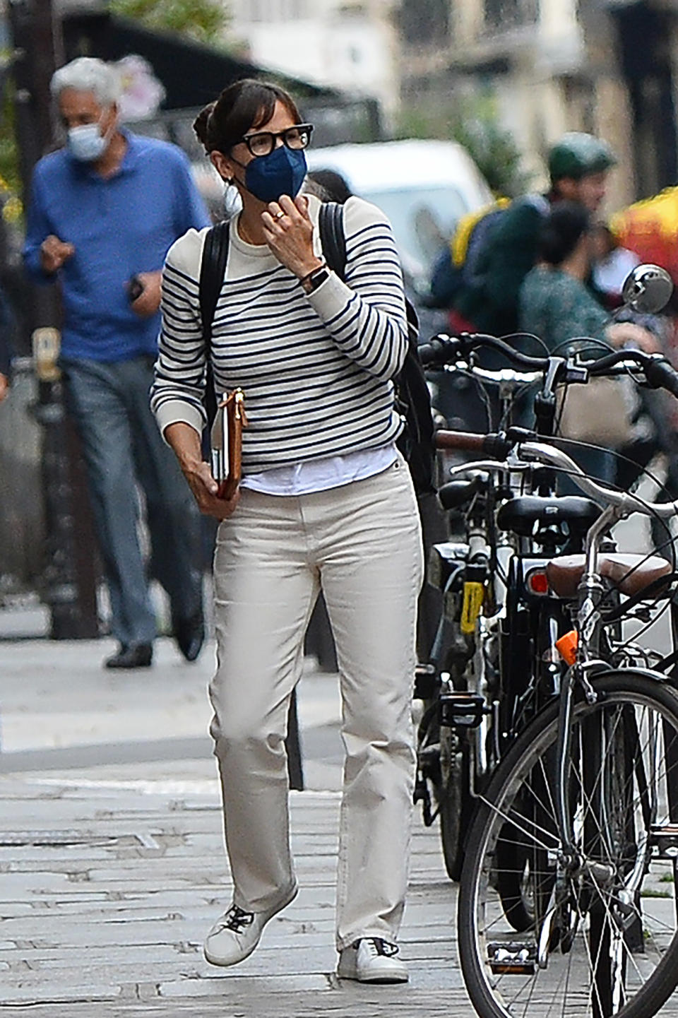 Jennifer Garner arrives in Paris on July 1, 2021. - Credit: KCS Presse / MEGA