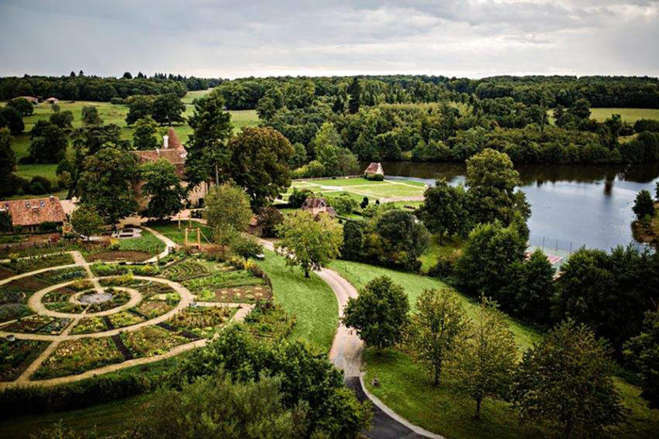 The grounds of Domaine des Etangs