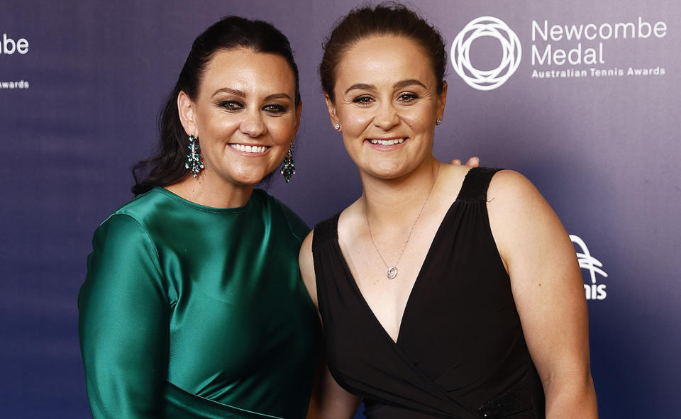 Casey Dellacqua and Ash Barty.