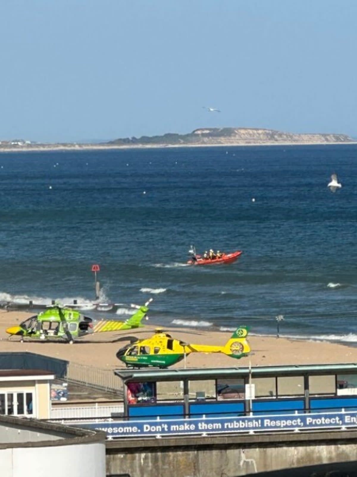 The beach was busy at the time, during the half term warm weather (Twitter)