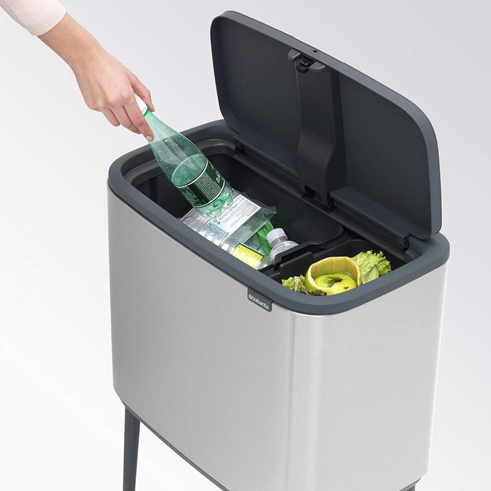 Use the separate buckets for trash, recycling or compost (Photo: Brabantia)