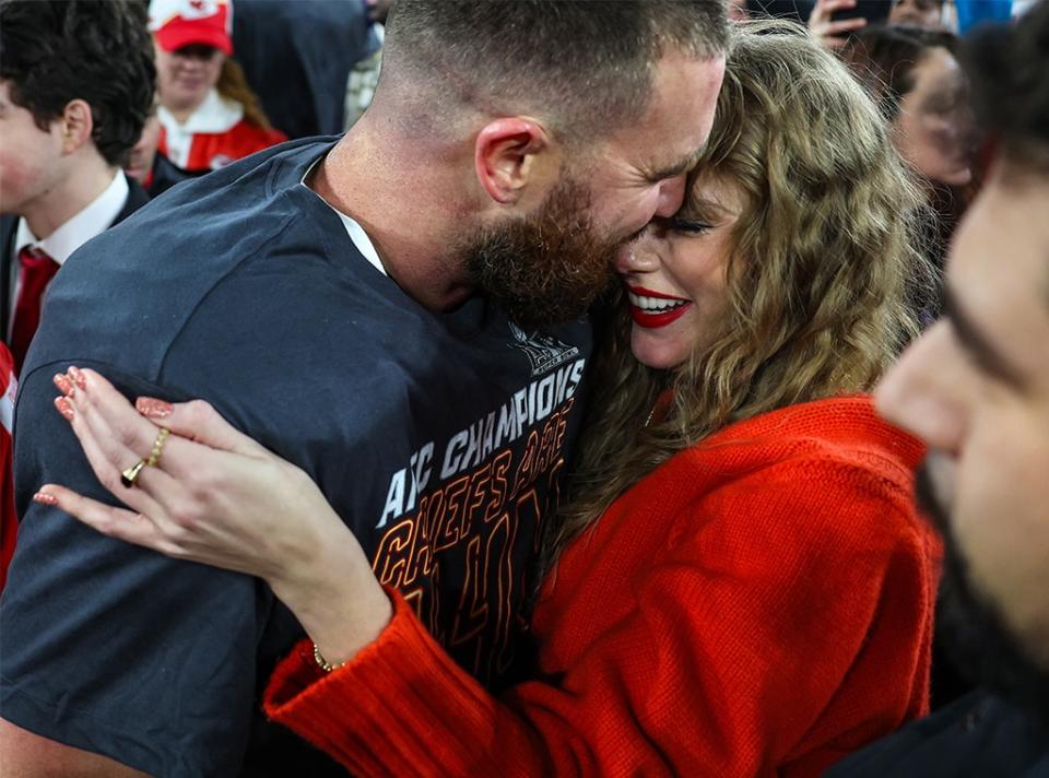 Taylor Swift, Travis Kelce