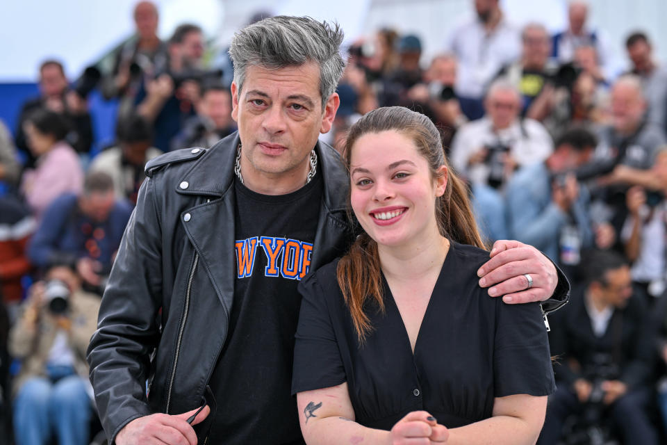 Benjamin Biolay et Anna Biolay, jeudi 18 mai, à Cannes.