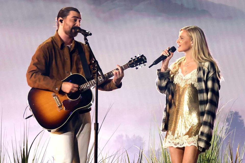 <p>Jason Kempin/Getty</p> Noah Kahan and Kelsea Ballerini perform onstage at the ACM Awards on May 16, 2024 in Frisco, Texas