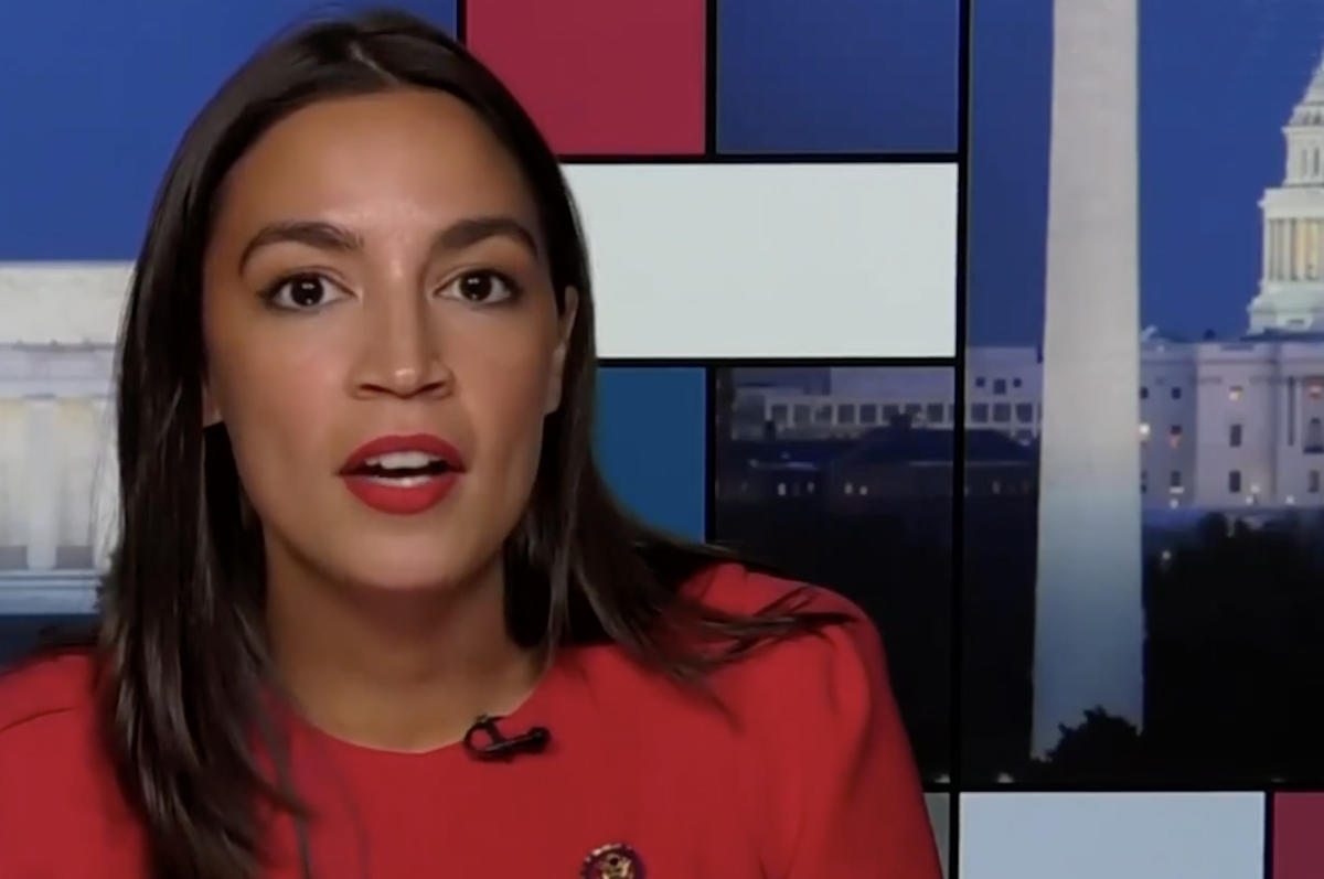 Alexandria Ocasio Cortez Calls Out Dems That A Lot Of Lobbyists Love