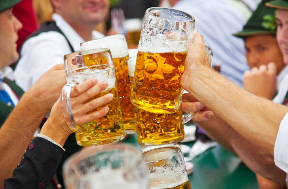 In München dreht sich vom 16.9. bis zum 3. Oktober alles ums Bier (Symbolbild: Getty Images)