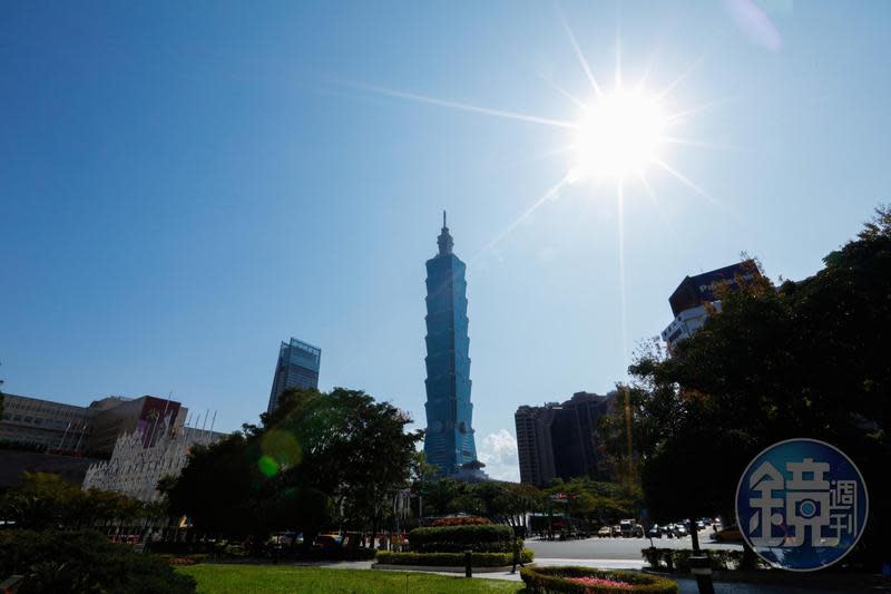 氣象局發布高溫警示，指台北、南投、花東及南部地區有38度局部極端高溫出現的機率。（本刊資料照）