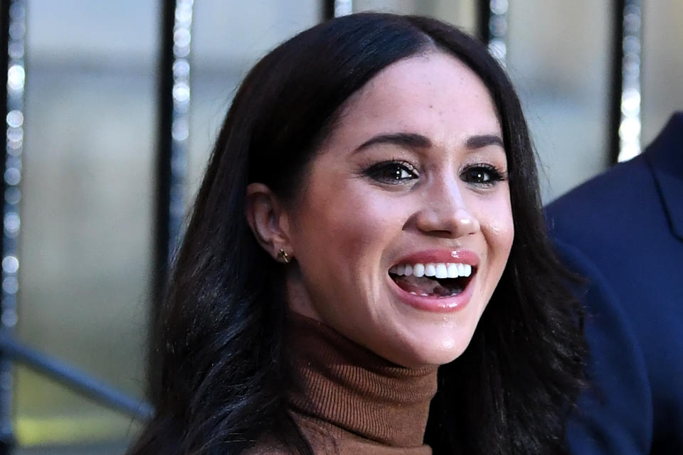 LONDON, UNITED KINGDOM - JANUARY 07: Meghan, Duchess of Sussex reacts after her visit with Prince Harry, Duke of Sussex to Canada House in thanks for the warm Canadian hospitality and support they received during their recent stay in Canada, on January 7, 2020 in London, England. (Photo by DANIEL LEAL-OLIVAS  - WPA Pool/Getty Images)