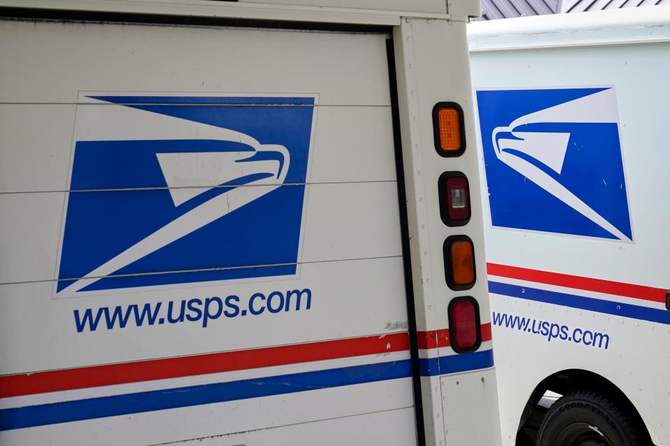 A former U.S. Postal Service worker has admitted selling a postal key that was later used to steal mail from collection boxes.