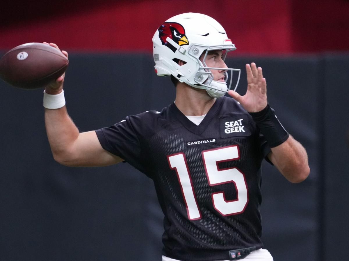 Cardinals QBs: A look at Colt McCoy and Clayton Tune reps, performance in  preseason Week 1 - DraftKings Network