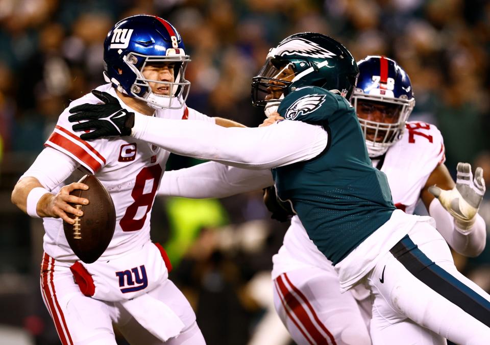 Eagles outside linebacker Haason Reddick, a former Temple standout, sacks Giants quarterback Daniel Jones during Philadelphia's 38-7 divisional-round victory.