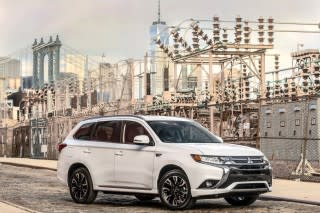 2017 Mitsubishi Outlander Plug-In Hybrid