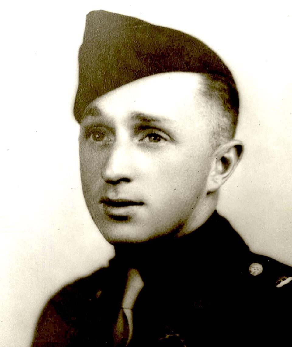 Lt. Robert Waugh’s official U.S. Army portrait, perhaps taken in conjunction with his Officer Candidate School graduation in December 1942.