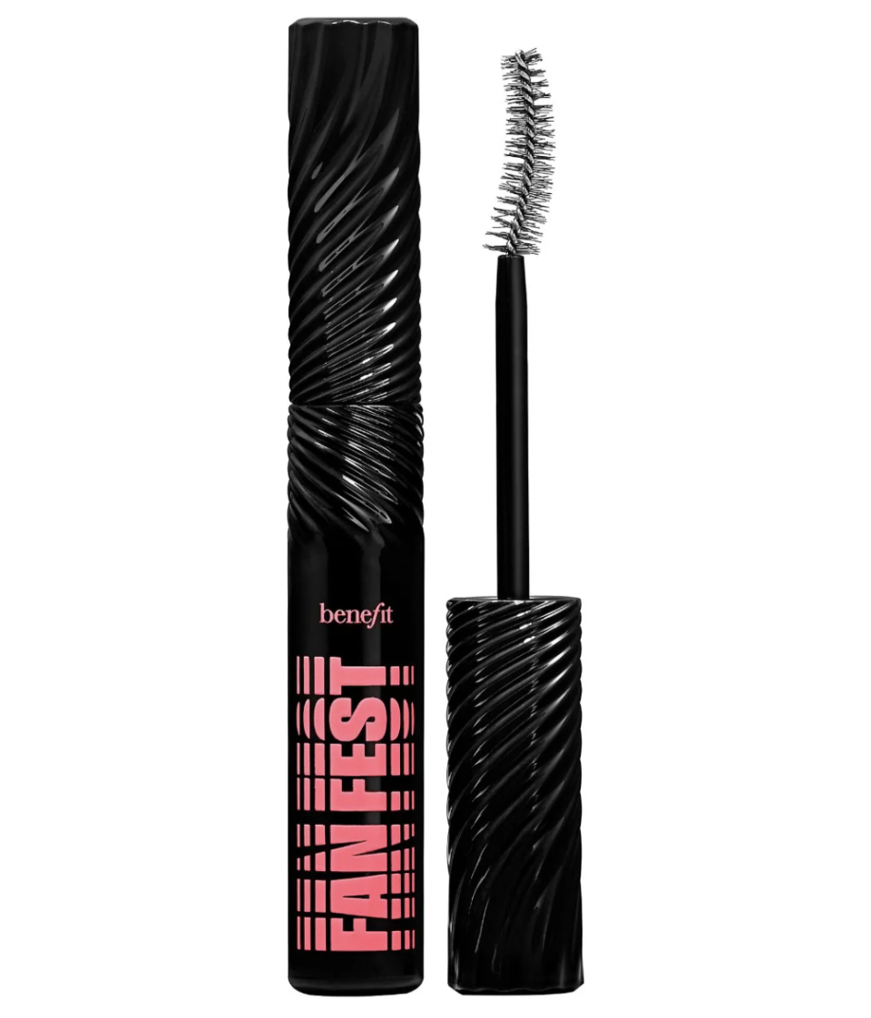 <p><a href="https://go.redirectingat.com?id=74968X1596630&url=https%3A%2F%2Fwww.sephora.com%2Fproduct%2Ffan-fest-mascara-P506688&sref=https%3A%2F%2Fwww.elle.com%2Fbeauty%2Fmakeup-skin-care%2Fg44775371%2Fbeyonce-renaissance-tour-hair-makeup-nails-inspiration%2F" rel="nofollow noopener" target="_blank" data-ylk="slk:Shop Now;elm:context_link;itc:0;sec:content-canvas" class="link ">Shop Now</a></p><p>Fan Fest </p><p>Sephora</p><p>$28.00</p>