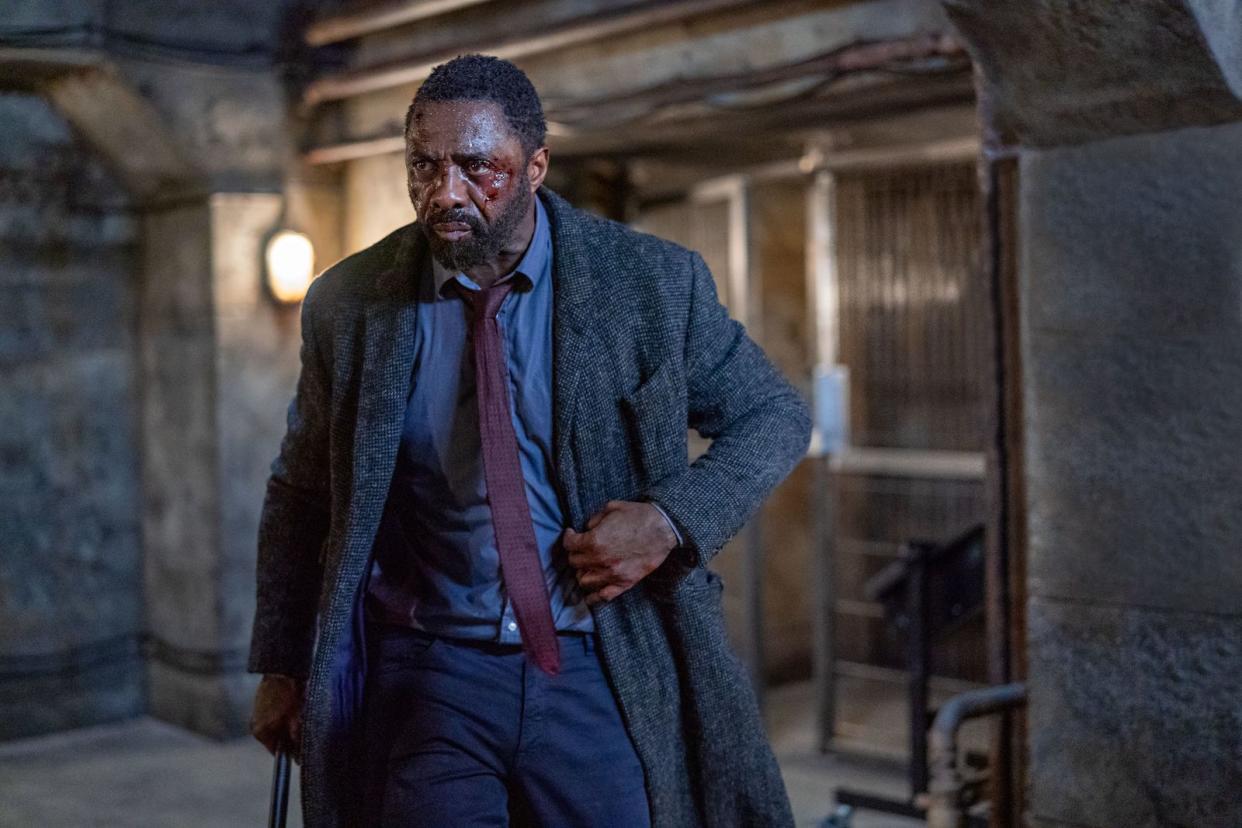 Sein Verstand ist brillant, seine Methoden sind nicht immer ganz legal: Luther (Idris Elba) bricht aus dem Gefägnis aus, um einem Mörder zu schnappen. (Bild: Netflix / John Wilson)