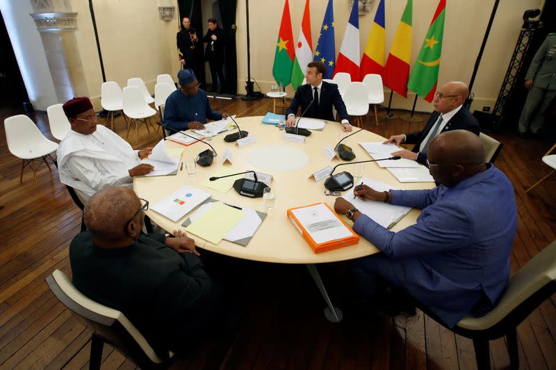 Macron and Sahel leaders attend a summit in Pau