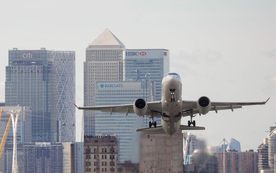 Plane leaves City airport