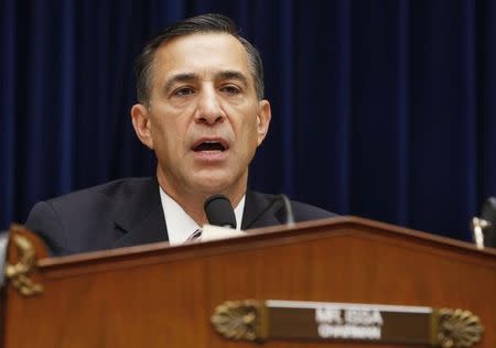 Chairman of the House Oversight and Government Reform Committee Rep. Darrell Issa holds a hearing on "ObamaCare" implementation on Capitol Hill in Washington, November 13, 2013. REUTERS/Larry Downing