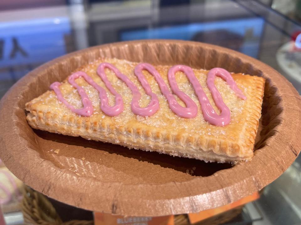 Homemade pop tart on a plate from Universal Orlando on a plate