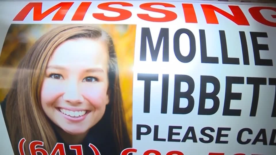 Search for missing 20-year-old University of Iowa student Mollie Tibbetts.