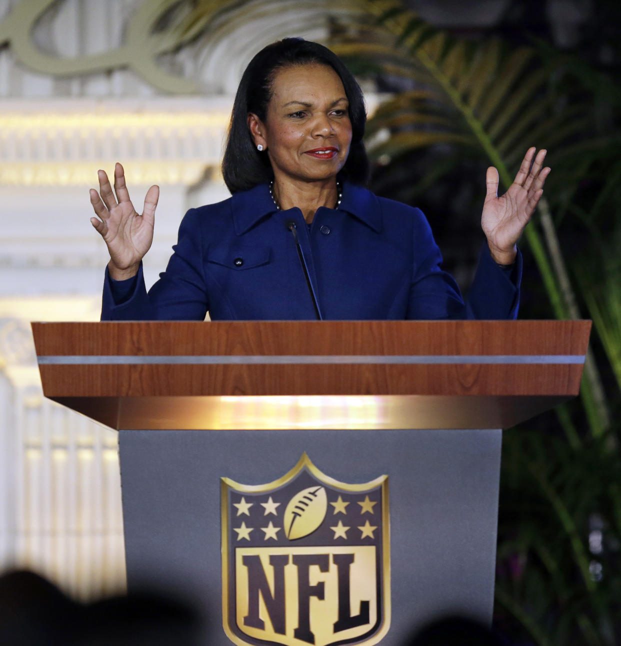 The Cleveland Browns reportedly want to interview Condoleezza Rice for their head coach opening. (AP)