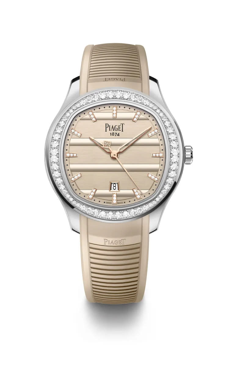 PIAGET 36mm日期顯示自動上鍊鑽石腕錶，精鋼錶殼鑲嵌60顆圓形切割美鑽，璣刻橫向雕飾錶面，奶油色橡膠錶帶，自製500P1自動上鍊機芯，動力儲存約40小時，限量300只。品牌提供